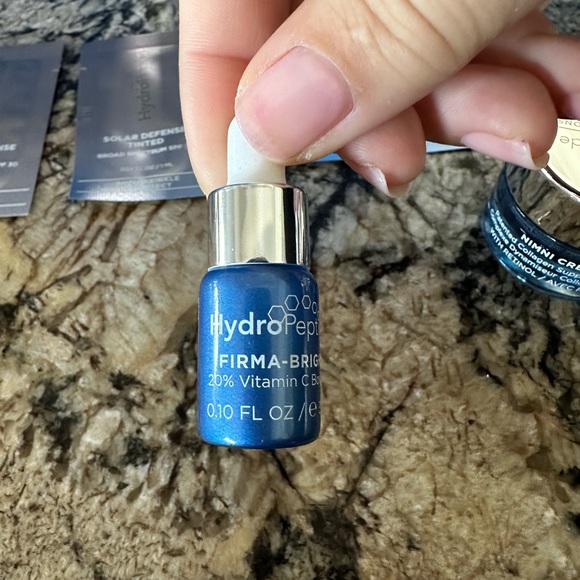 9 piece Hydropeptide anti-wrinkle facial kit - Picture 6 of 10